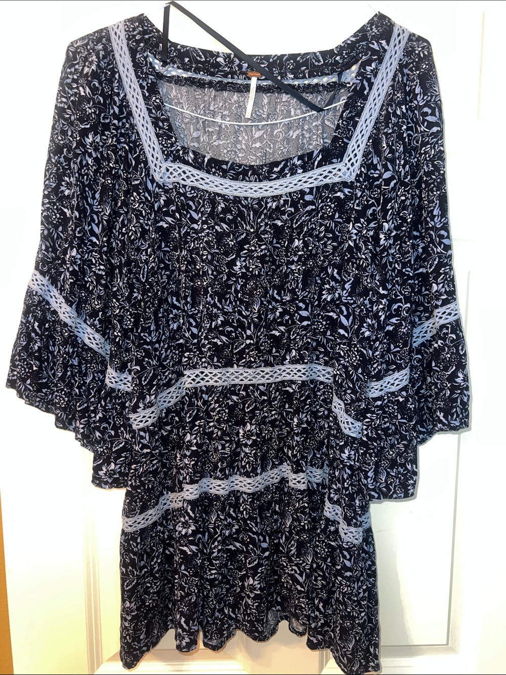 Free People Navy Floral Tiered Peasant Tunic M - Picture 2 of 6